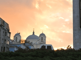Basílica com pôr dos sol